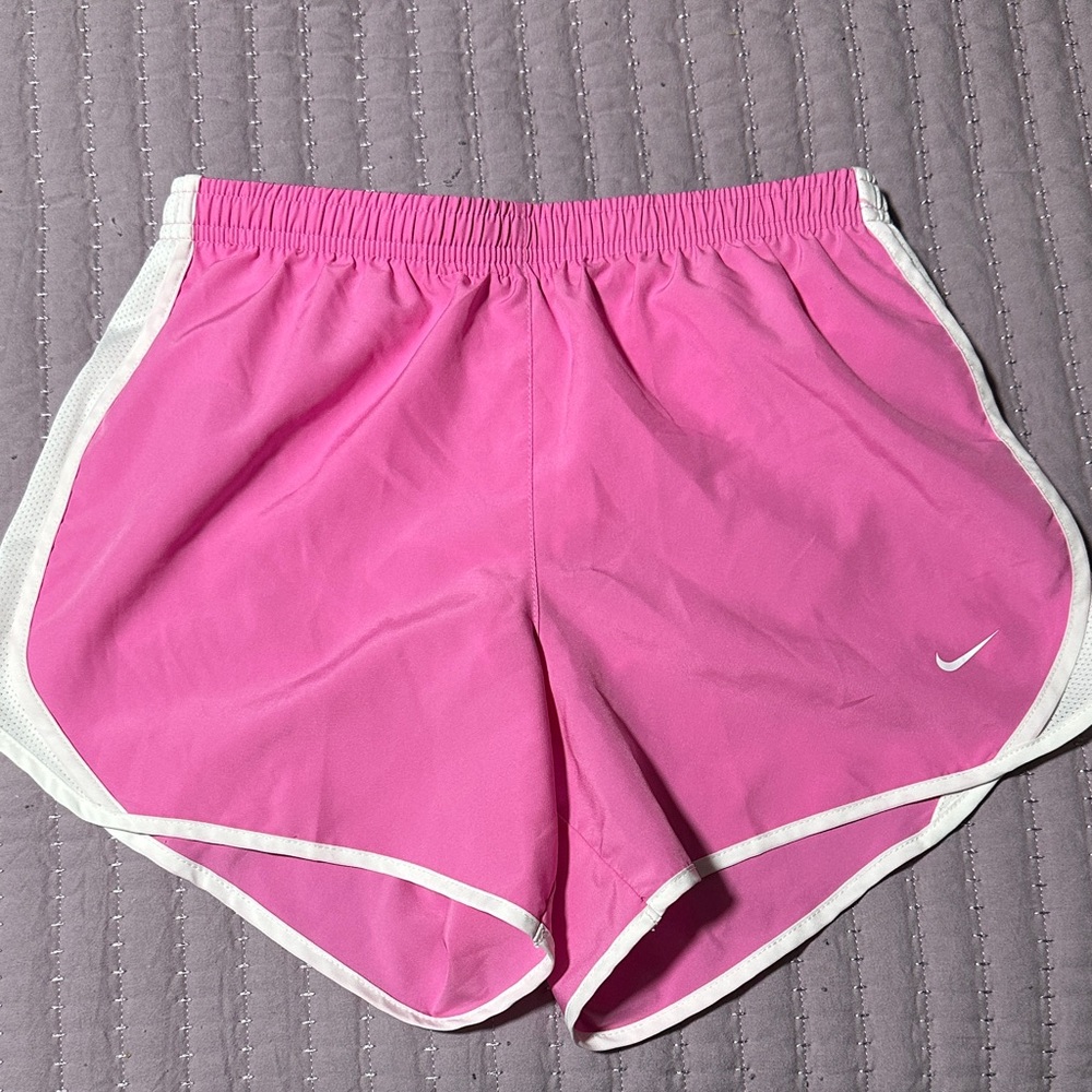 Nike girls tempo shorts